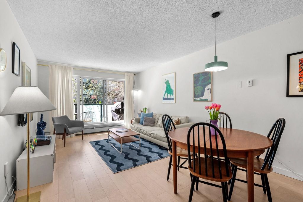 listing image 1100144834849616818