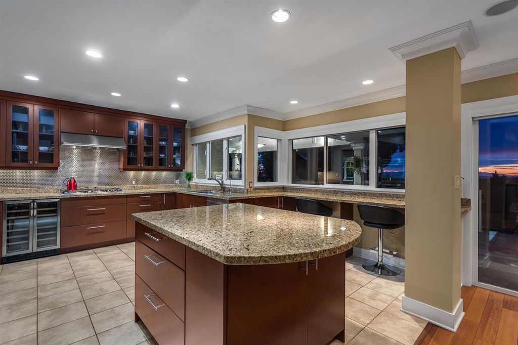 listing image 1107069441097345657