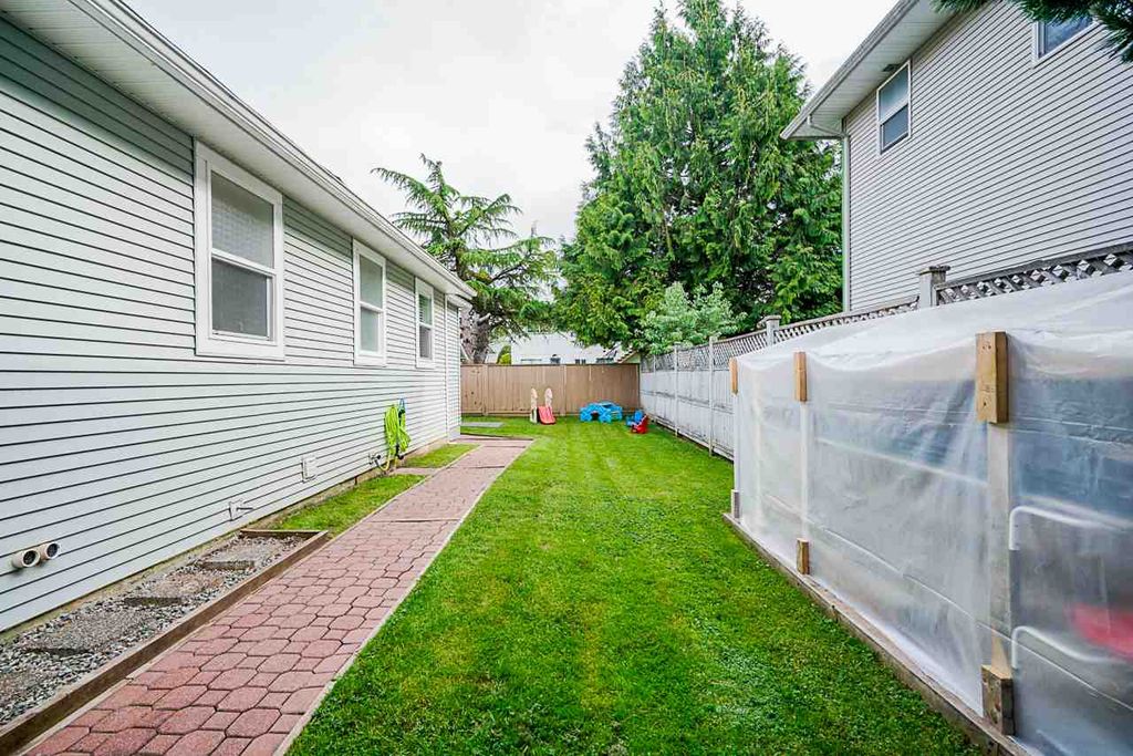 listing image 1106220448262762185