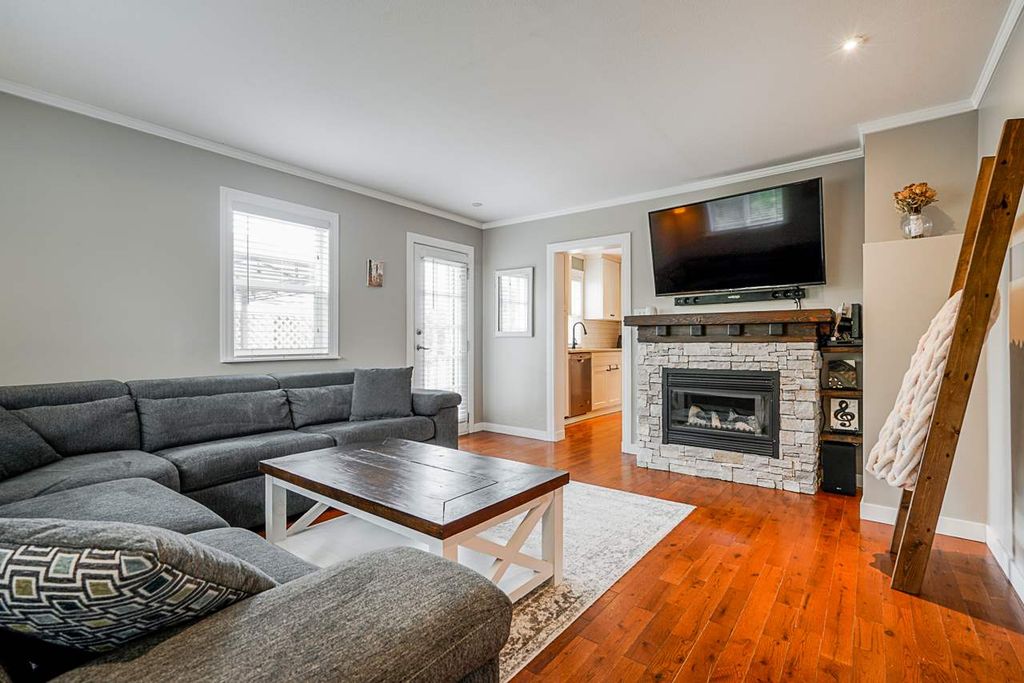 listing image 1105172104475935723