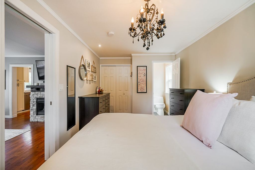 listing image 1103768233664283862