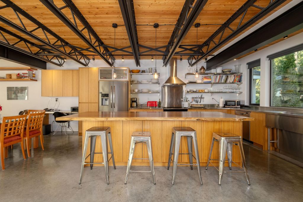 listing image 1104263901855604727