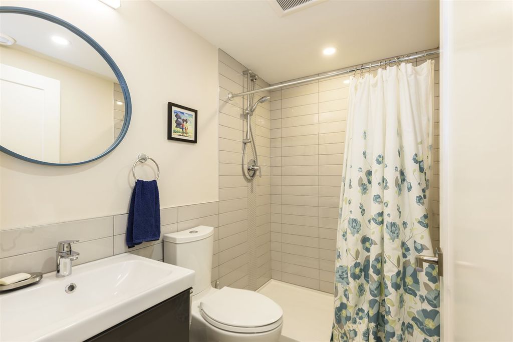 listing image 1102537102525589328