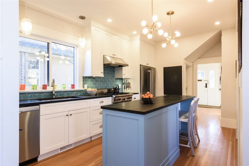 listing image 1108683847541956437