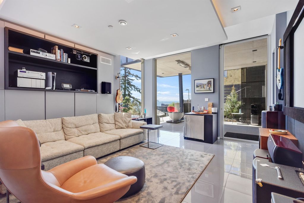 listing image 1104428424273971183
