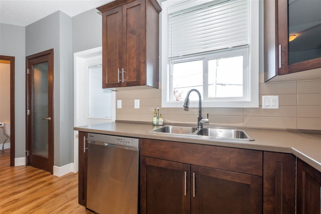 listing image 1104107552548999979