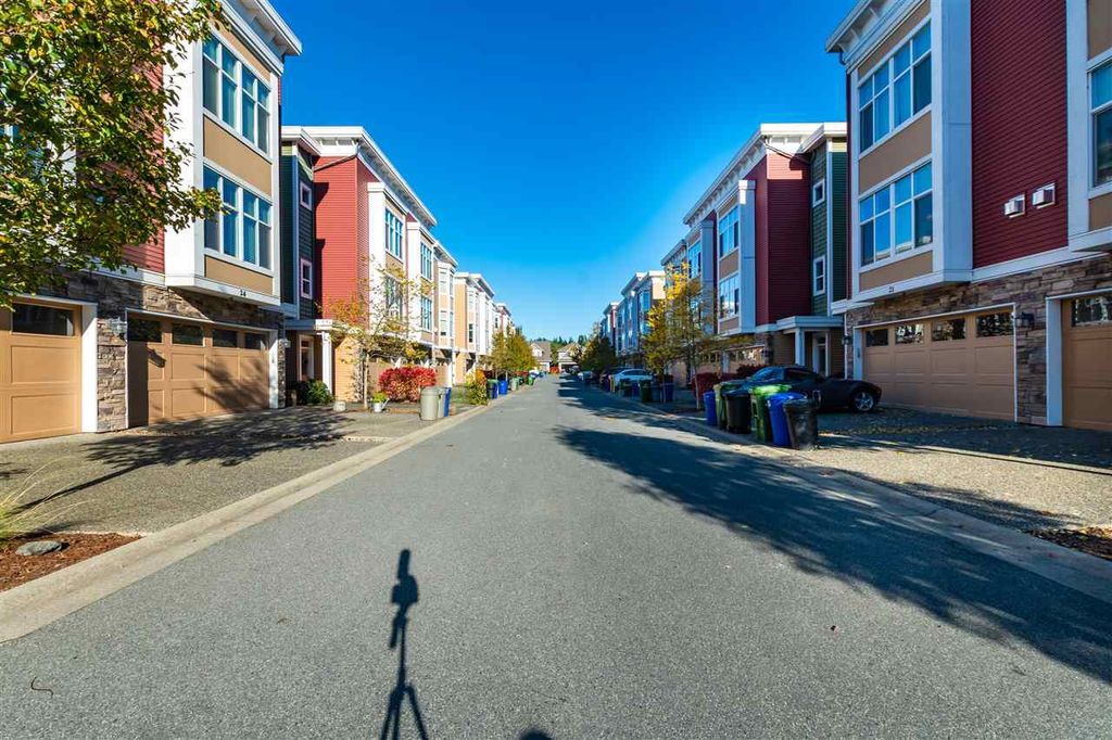 listing image 1109621649690266594