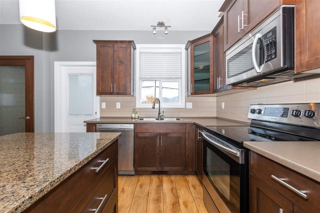 listing image 1107690159024074556