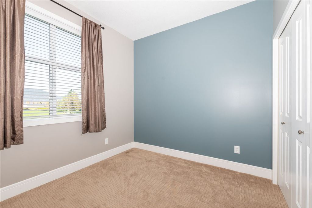 listing image 1102972660226607870