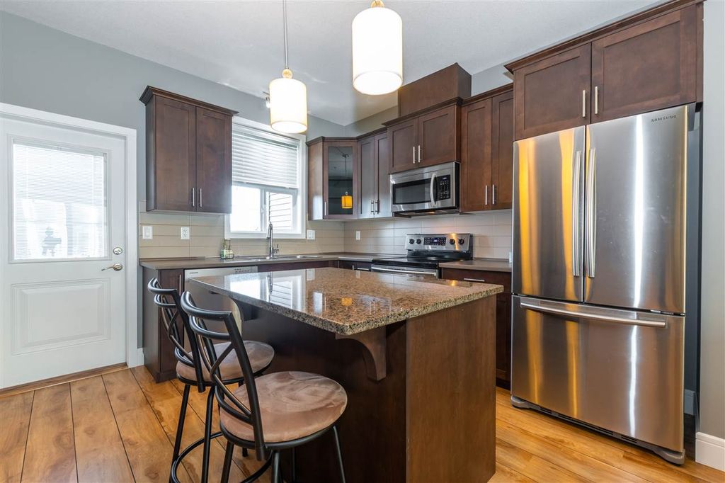 listing image 1101164929197137158