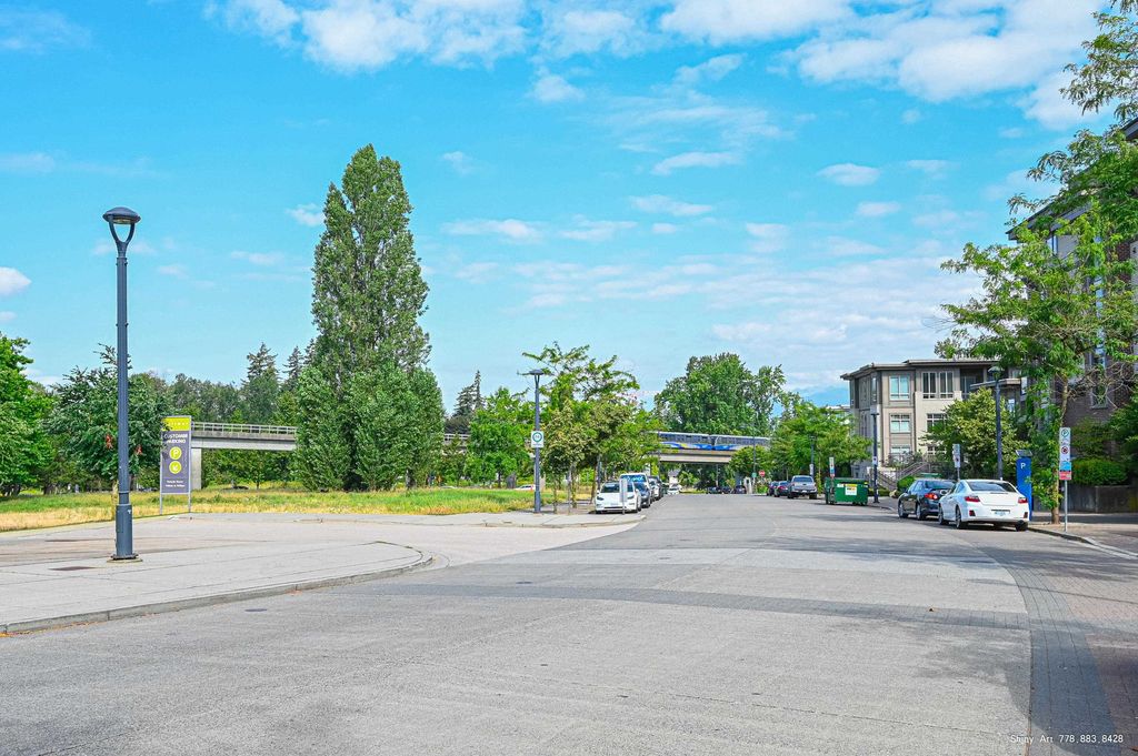 listing image 1107120379337822314