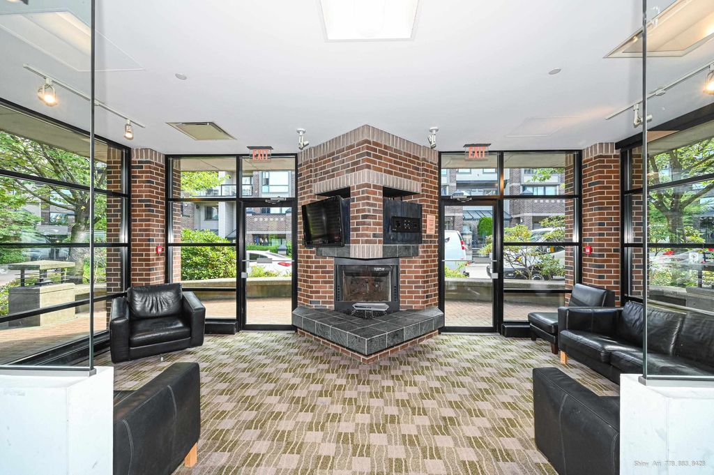 listing image 1102342380964370069