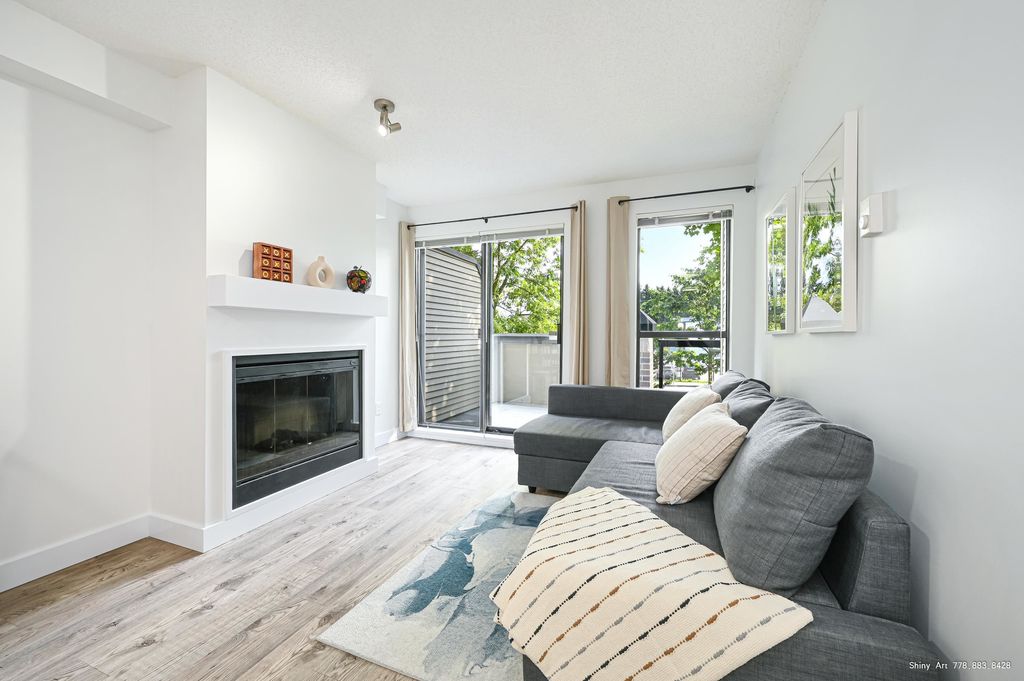 listing image 1102750001675968379