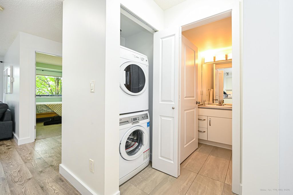 listing image 1102503900683366253