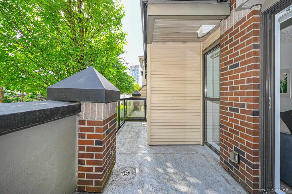 listing image 1109142277914244791