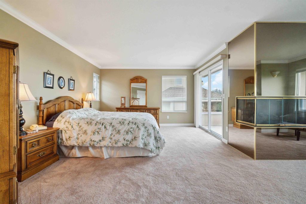 listing image 1107779577878012566