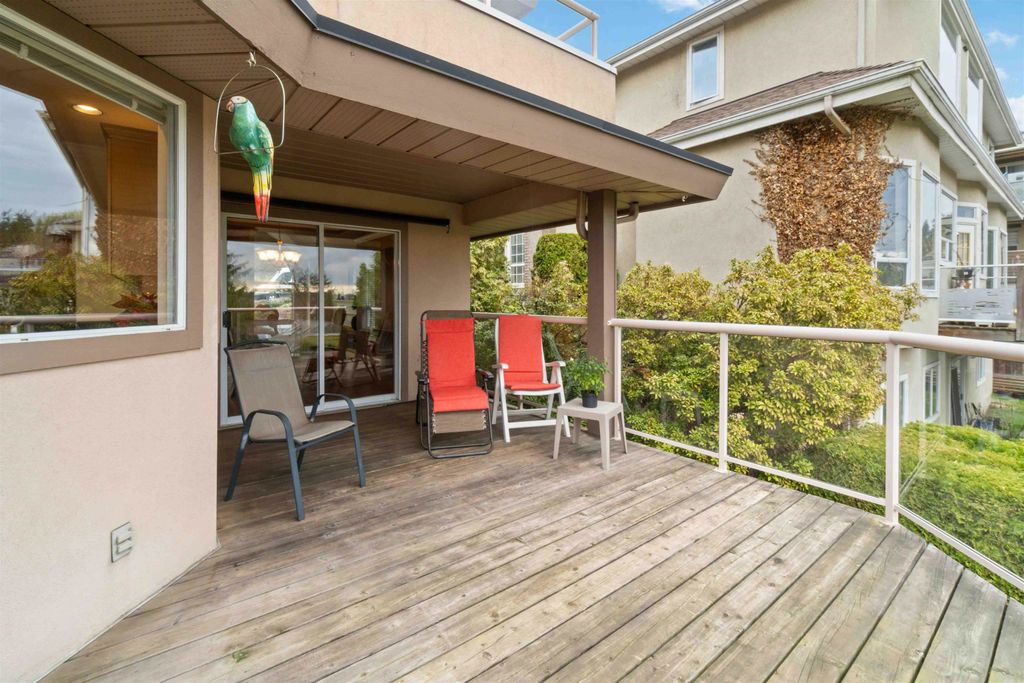 listing image 1105514364602541503