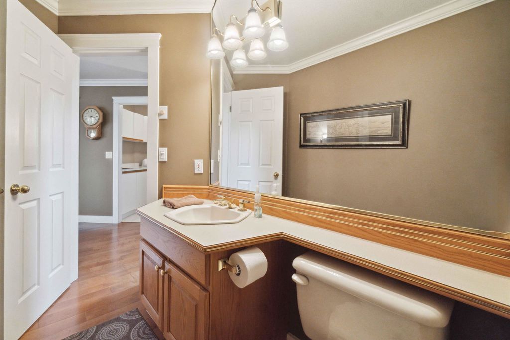 listing image 1100794348060790426