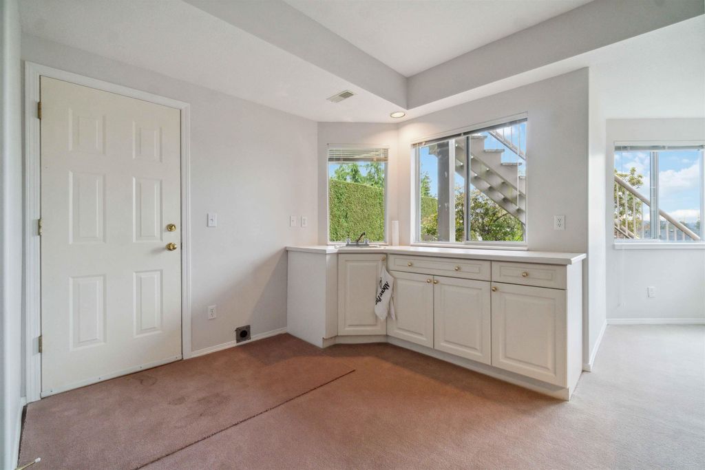 listing image 1104897736697449491