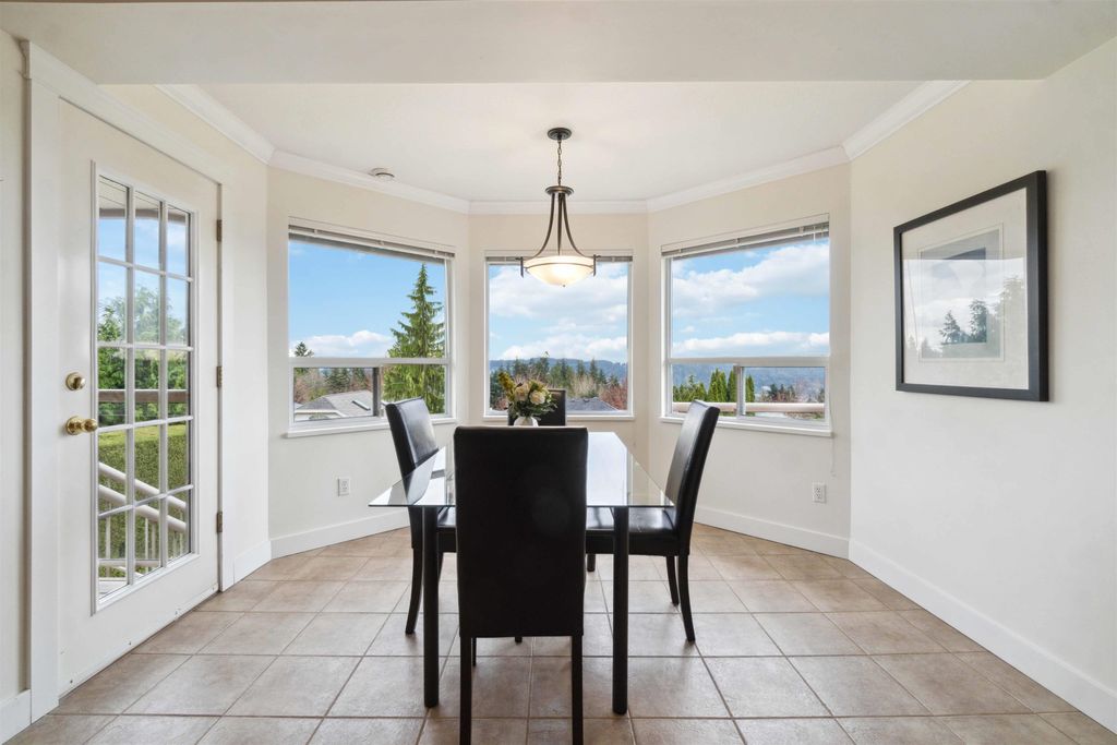 listing image 1104785252653355296