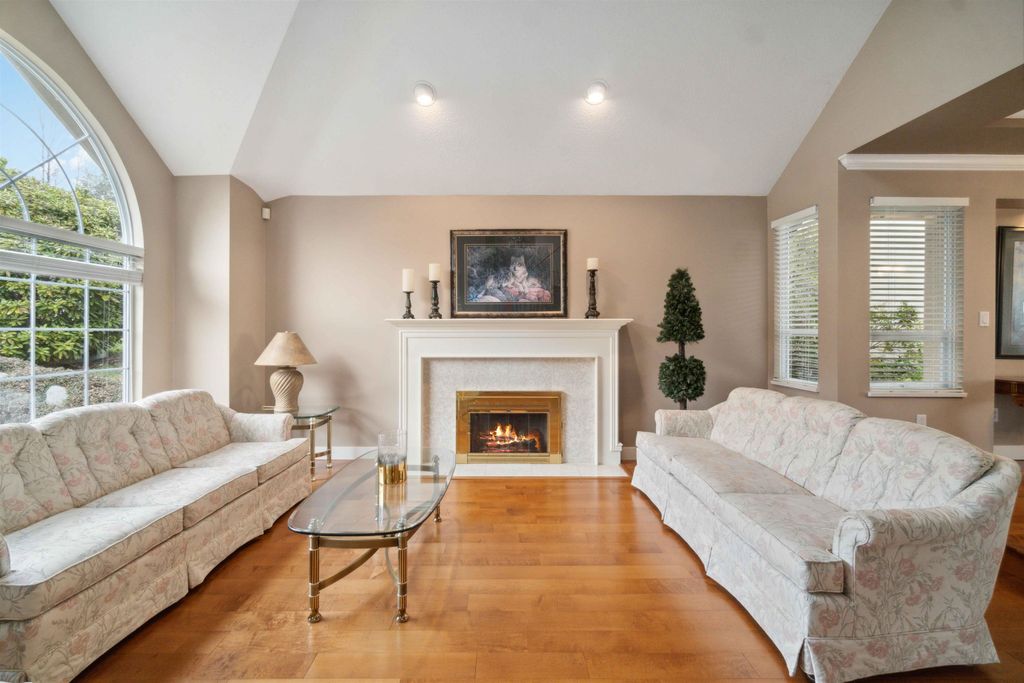 listing image 1106862708760186100