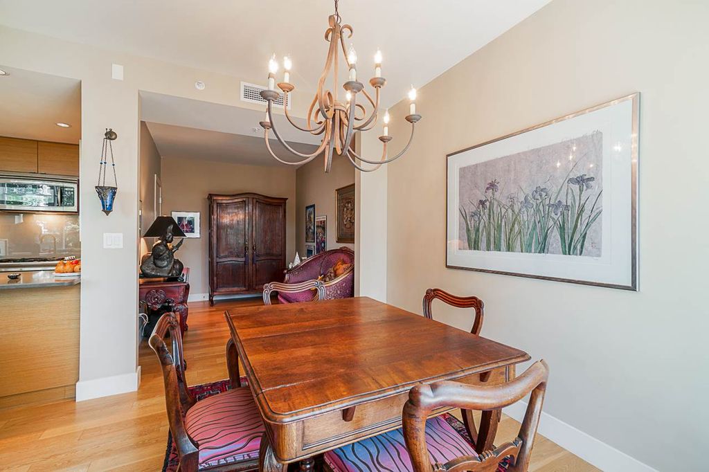 listing image 1108728208078091153