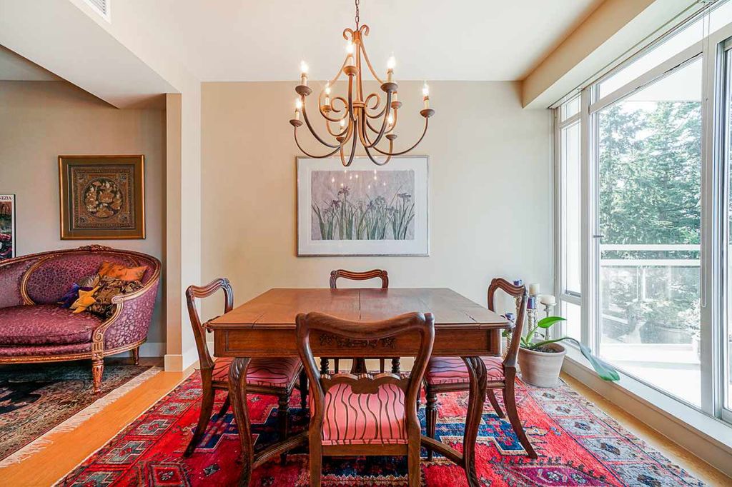 listing image 1104049669503541883