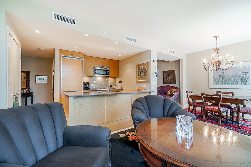 listing image 1101309983811780662