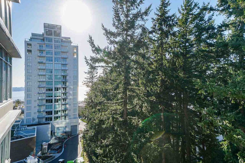 listing image 1106042401312693301