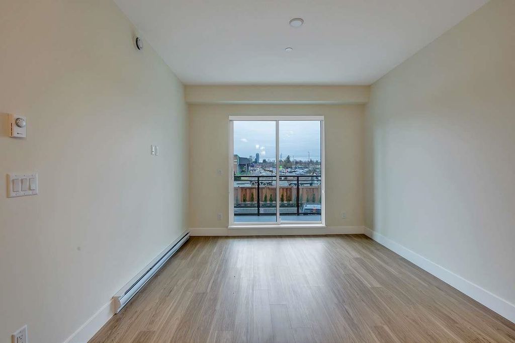 listing image 1103025588559430714
