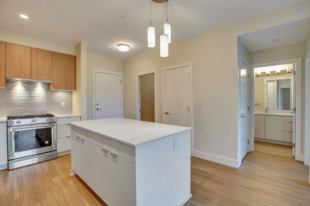 listing image 1104843956165518948