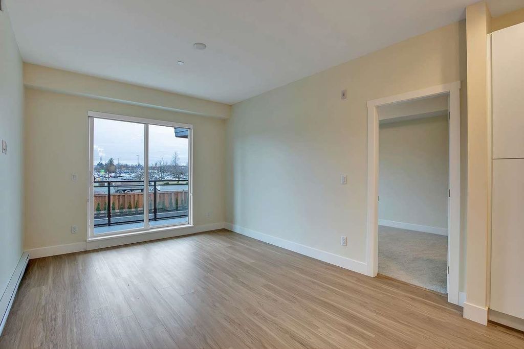 listing image 1108959630812272773