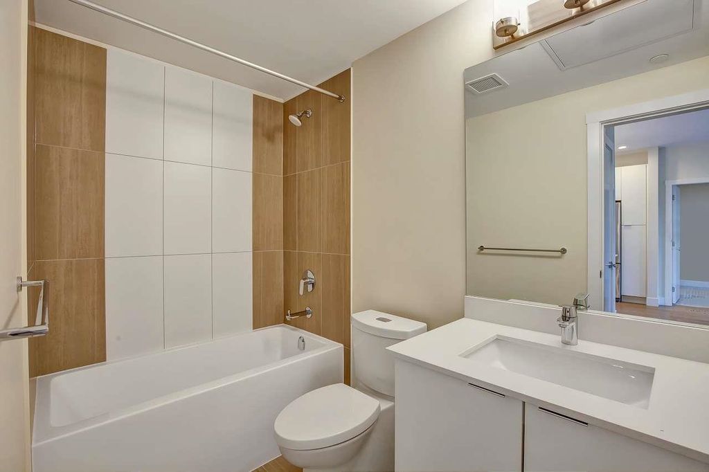 listing image 1102304254272547738