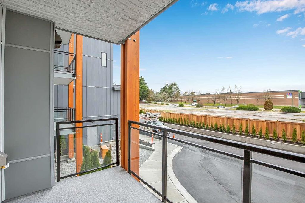 listing image 1105478544704794035