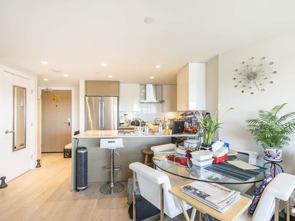 listing image 1100978145654745330