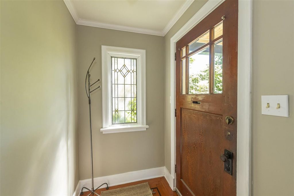 listing image 1108853965630670473