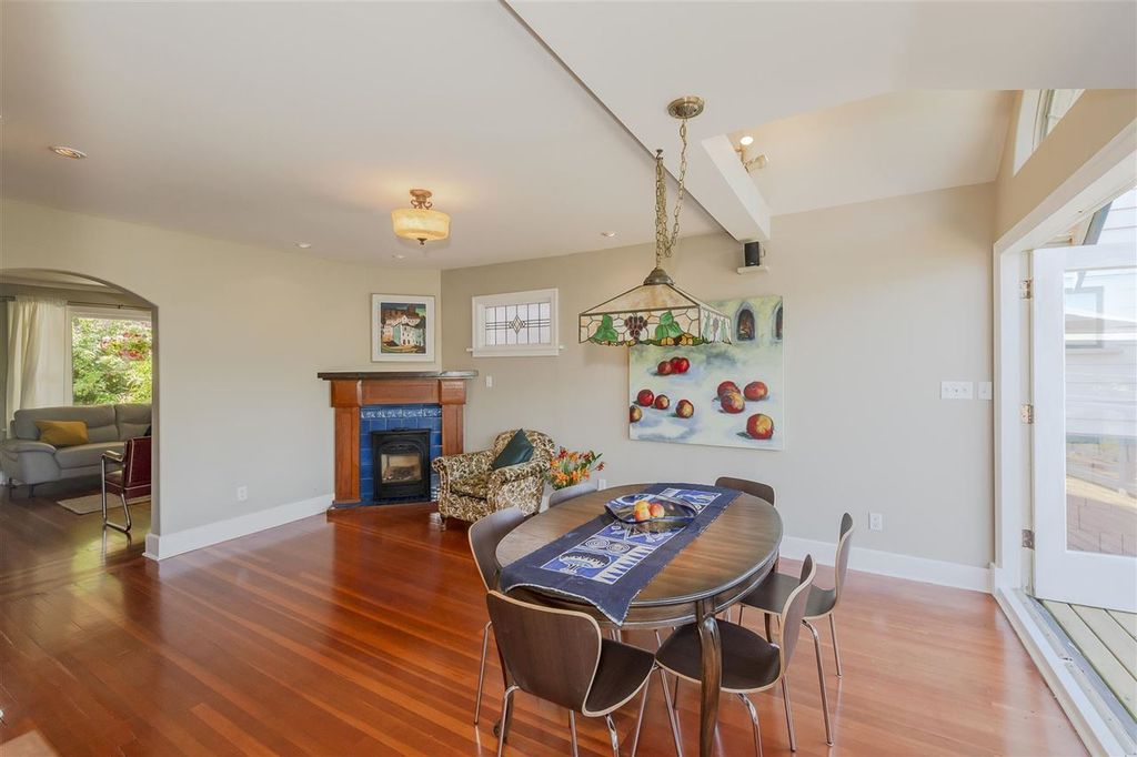 listing image 1100531639130252681