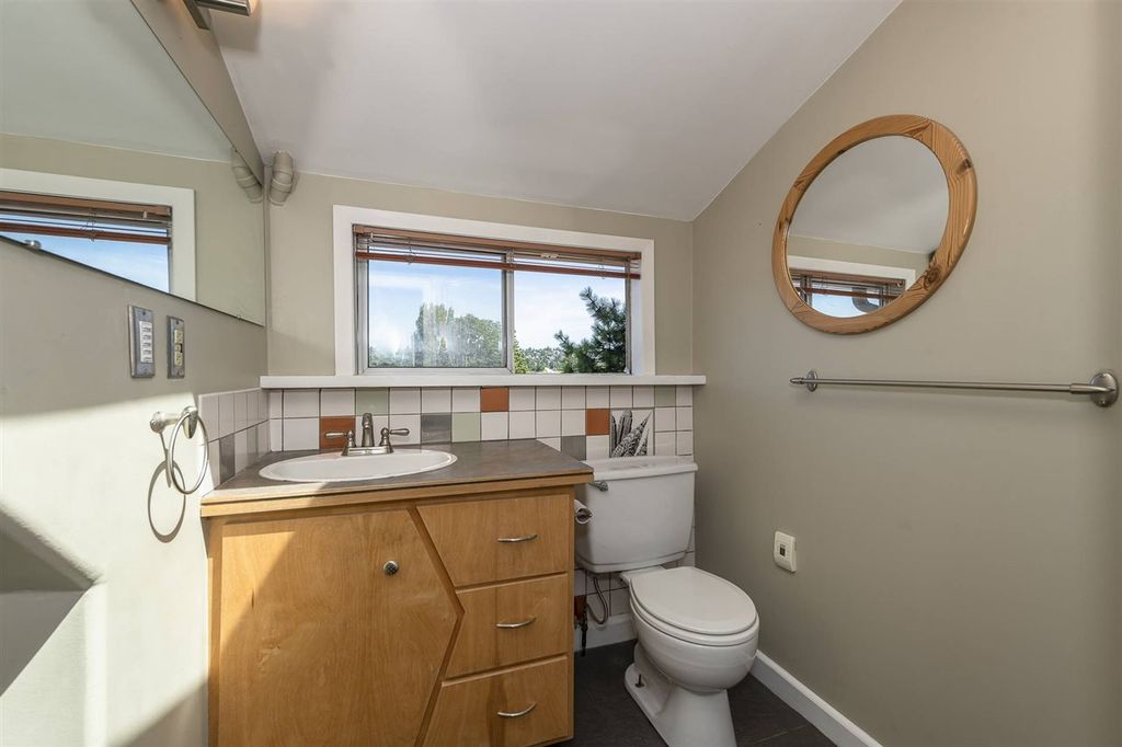 listing image 1101130343015489204