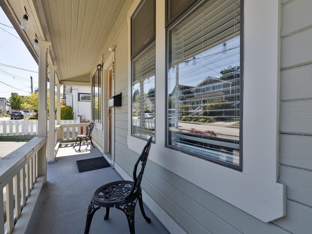 listing image 1103376299915876723