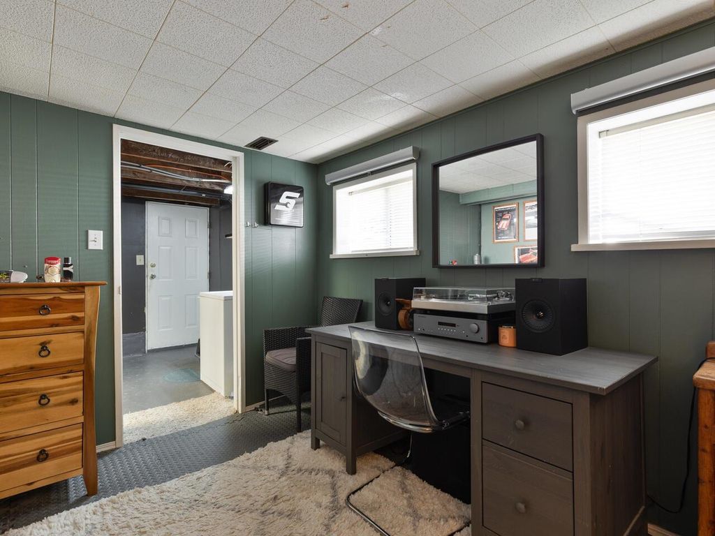 listing image 1100518100131151626