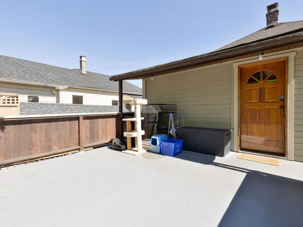listing image 1109440605382649692