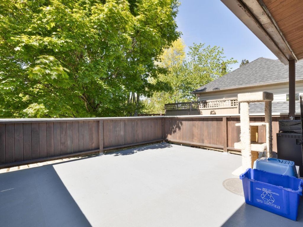 listing image 1105062363882953851
