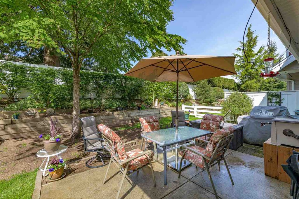 listing image 1109249307668972575