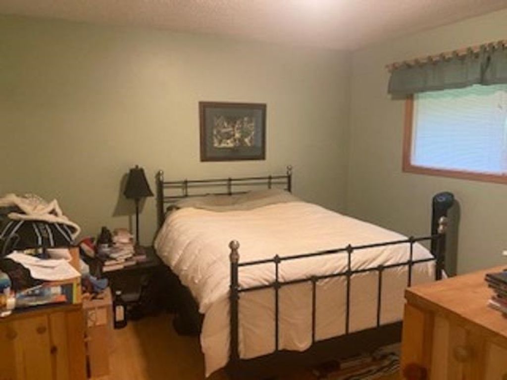 listing image 1101323164503079884