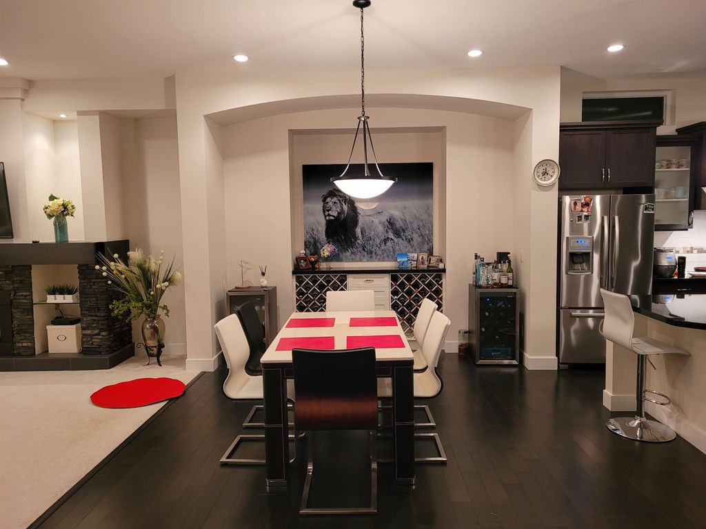 listing image 1108461202508164938