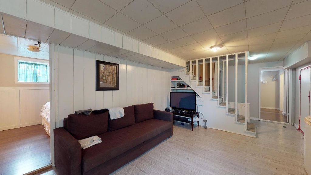 listing image 1108974578077171342