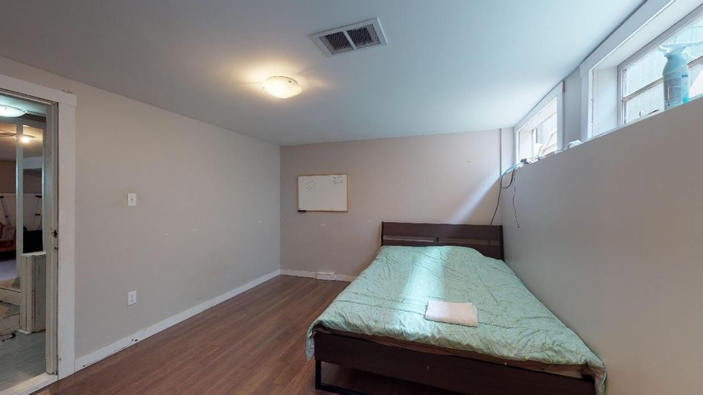 listing image 1104828738340101447