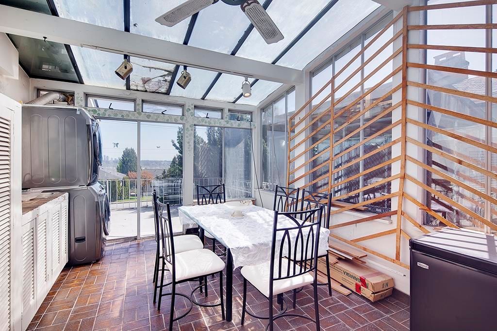 listing image 1109773097589814497