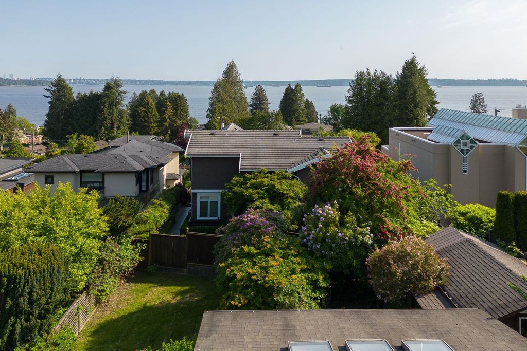 listing image 1107189206975930846