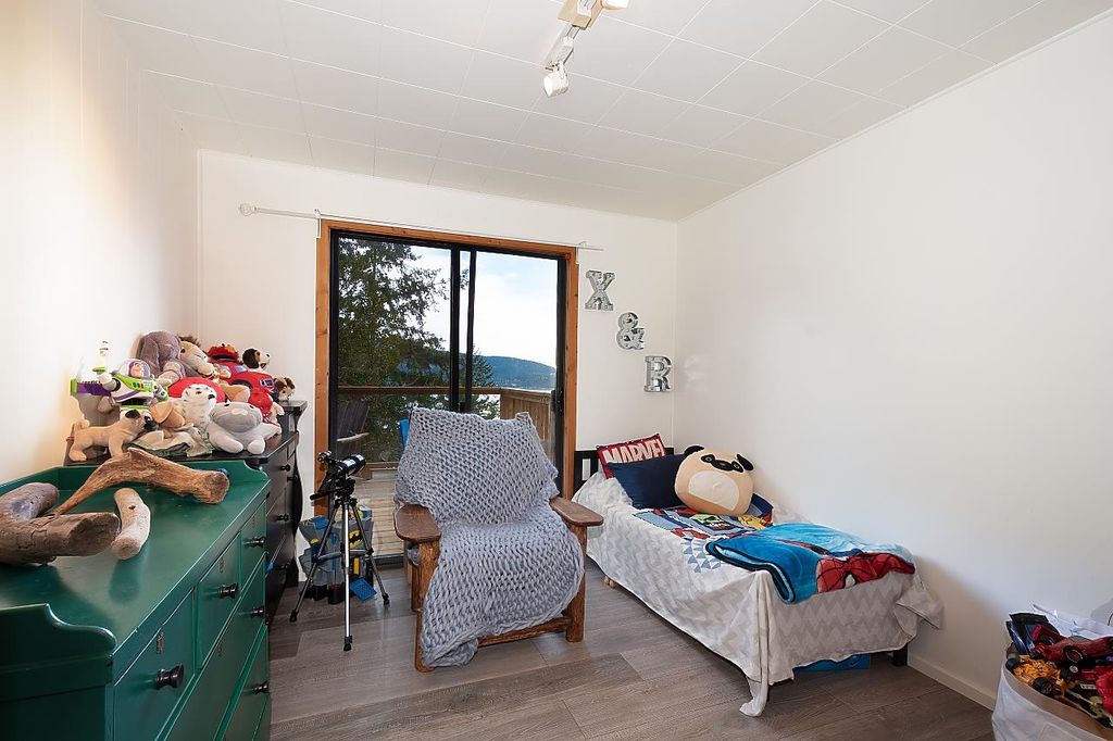 listing image 1104823311883333380